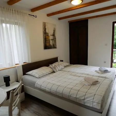 Lipa With Pool Casa vacanze *