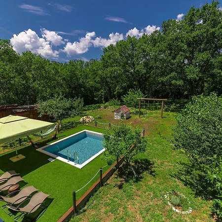 Lipa With Pool Casa vacanze Grižane