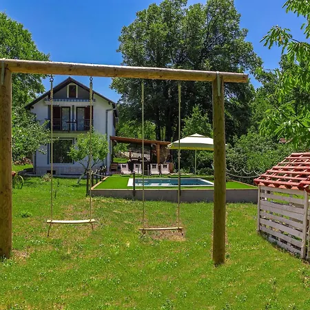 Ferienhaus Lipa With Pool Grižane