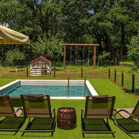 Ferienhaus Lipa With Pool Grižane